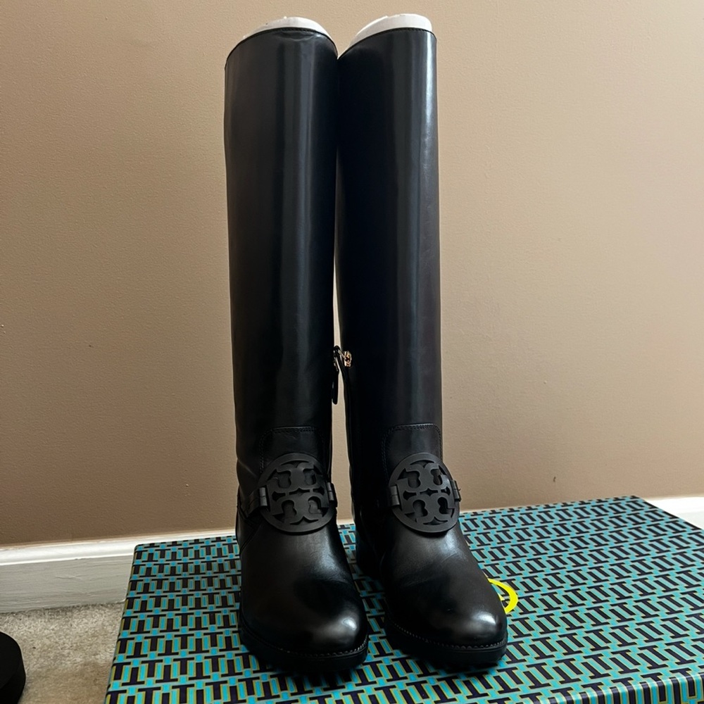 Women's Black Riding Boots - Picture 3 of 8